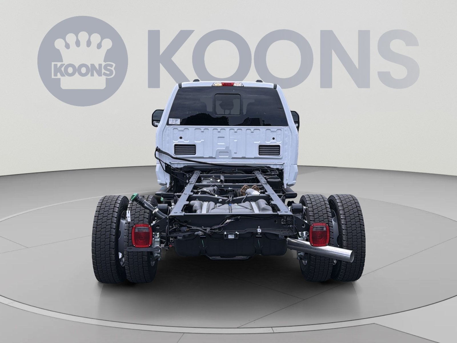 2026 Ford F-550SD — detail view