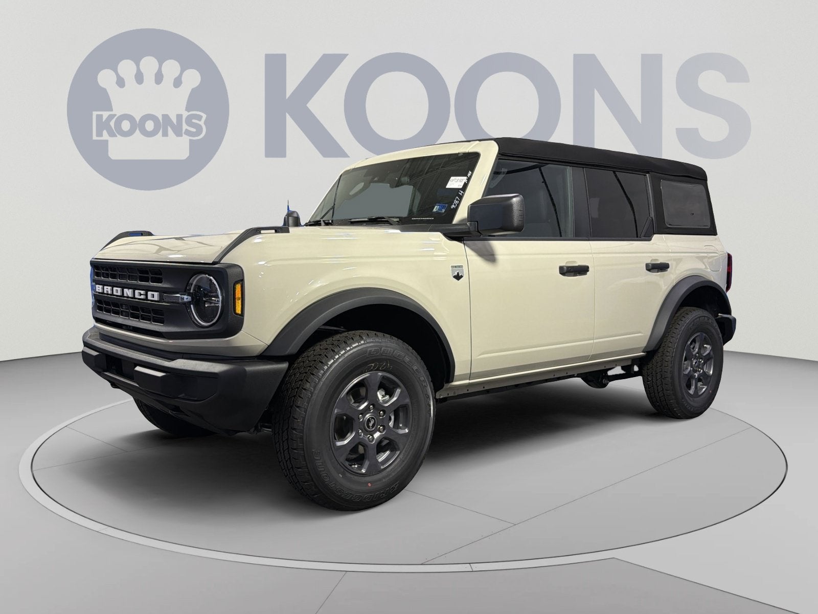 2026 Ford Bronco Big Bend in Beige — front three-quarter view