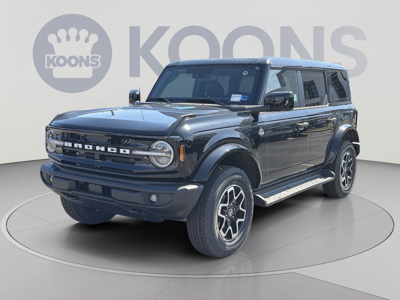 2026 Ford Bronco Outer Banks in Shadow Black — front three-quarter view
