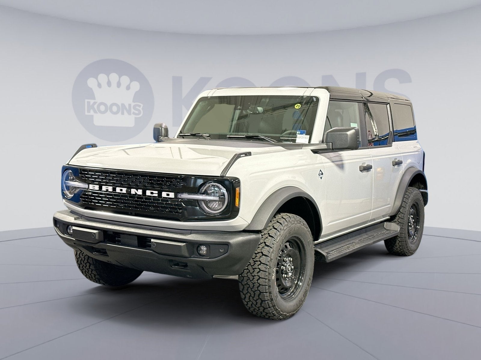 2026 Ford Bronco Outer Banks in Avalanche — front three-quarter view